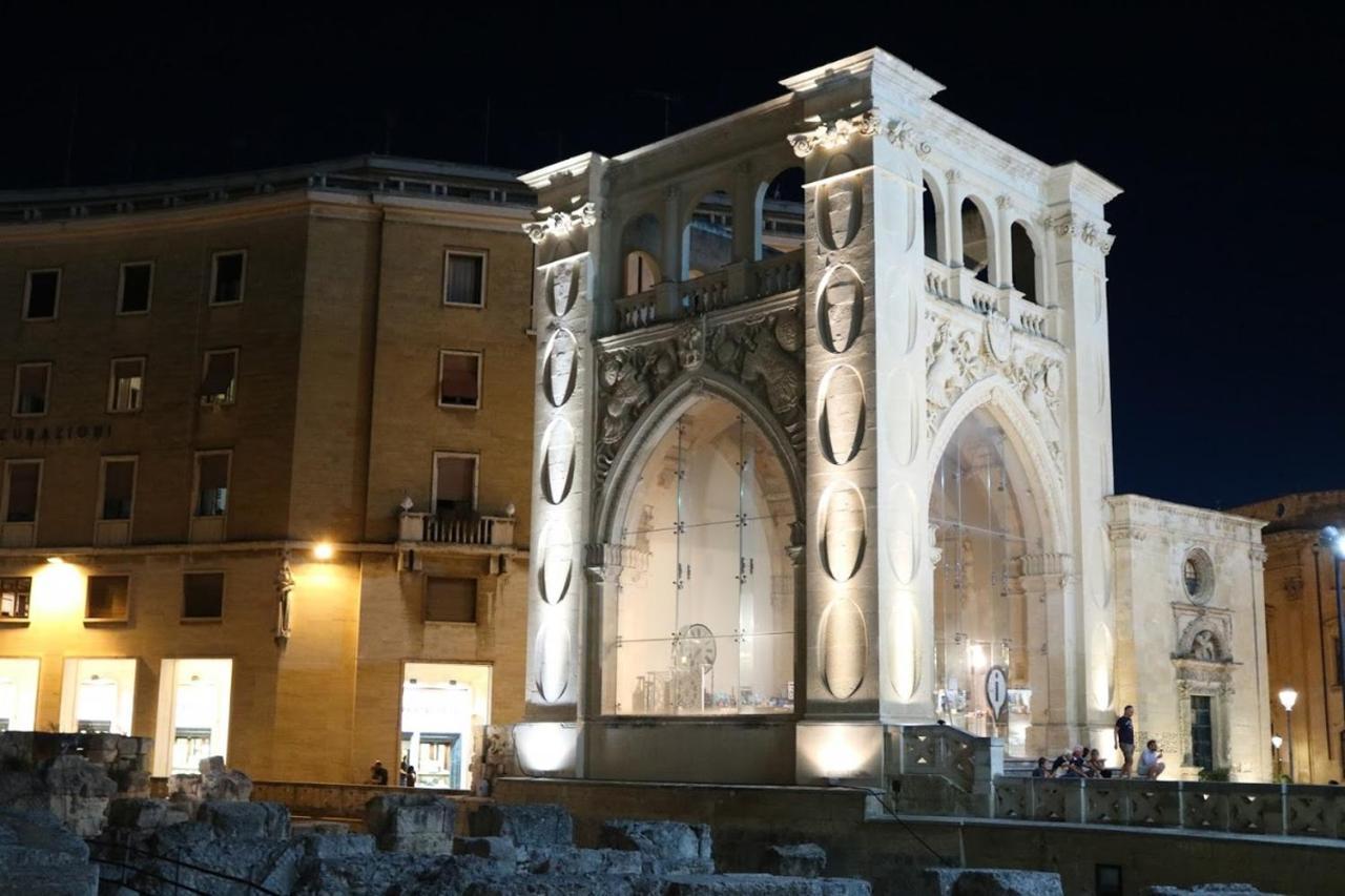 Lecce Cplaza Acomodação com café da manhã Exterior foto
